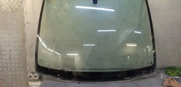 Renault Modus Front windscreen/windshield window