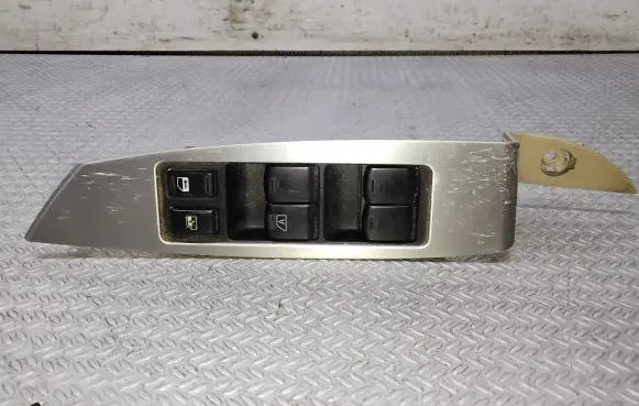 Nissan Murano Z50 Electric window control switch 254019W100