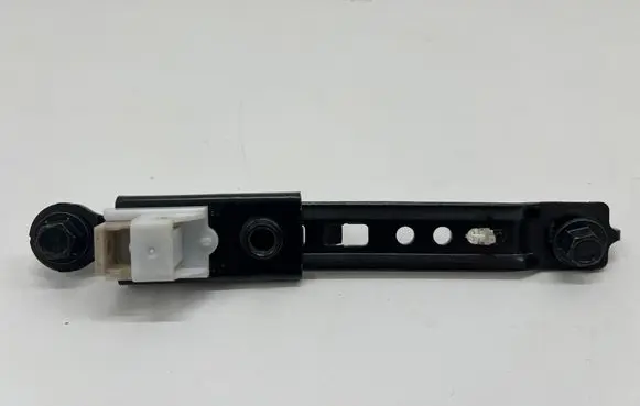 Hyundai IONIQ 6 Seat belt adjustment rail R1116 R1106