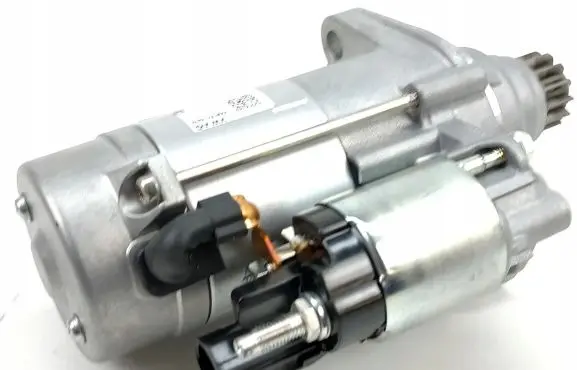 Volkswagen Golf VII Starter motor 02M911024B