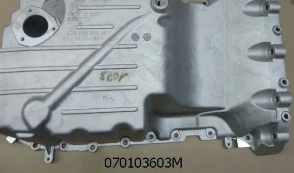 Volkswagen Touareg I Oil sump 070103603M