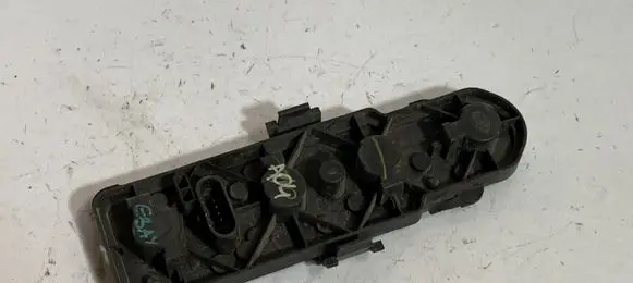 Mercedes-Benz ML W163 Tail light bulb cover holder 1638200177