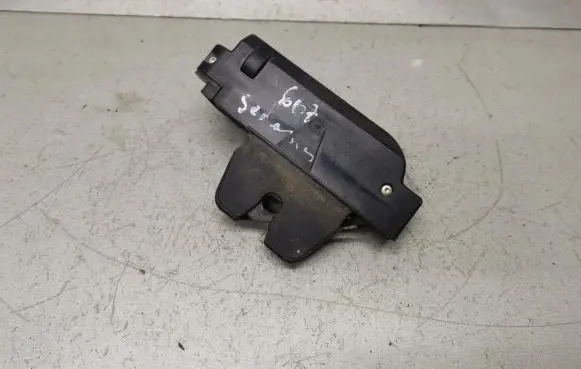 Peugeot 607 Tailgate/trunk/boot lock/catch/latch 9627816980