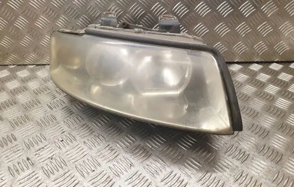 Audi A4 S4 B6 8E 8H Headlight/headlamp 8E0941004F