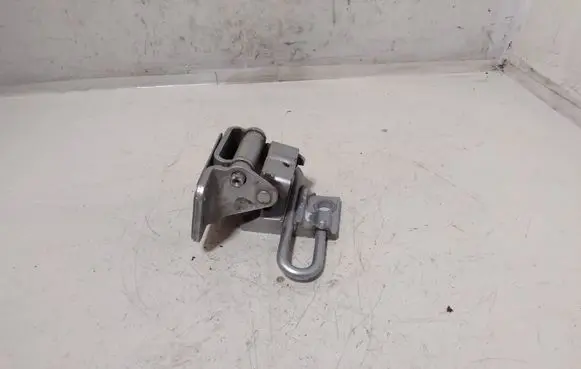 Seat Altea XL Rear door lower hinge 6Q4833411A