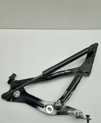 Tailgate/trunk/boot hinge
