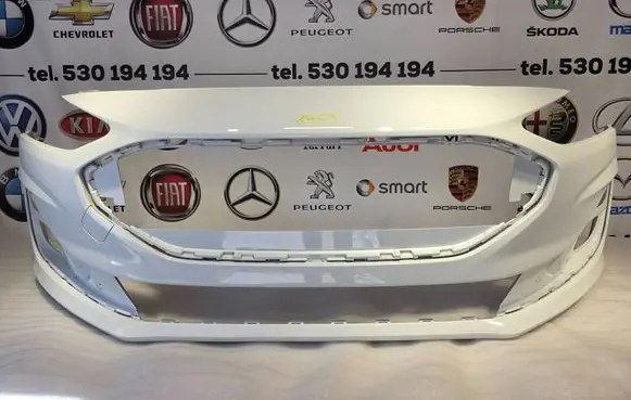 Ford Focus Front bumper NX7B17C831AA NX7B17757A