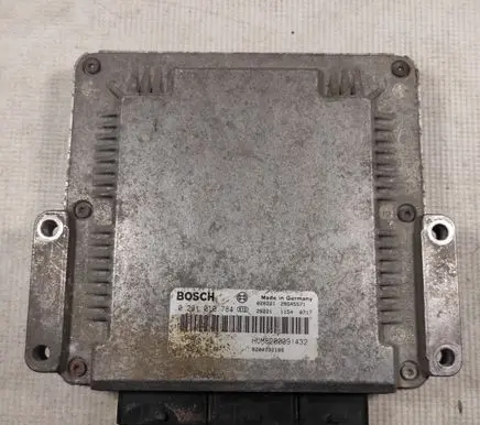 Renault Master II Engine control unit/module ECU 0281010784 8200091432