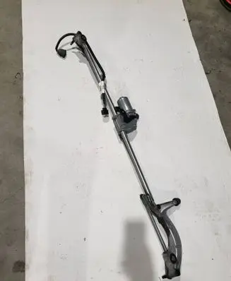 Ford C-MAX II Front wiper linkage and motor w16333