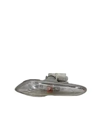 BMW X1 E84 Front fender indicator light 725332502