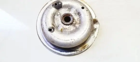 BMW 5 E39 Coil spring mount 