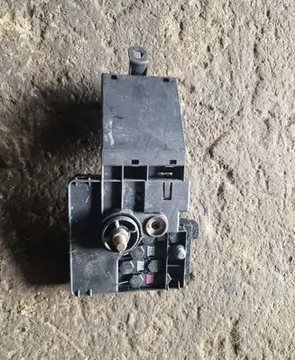 Mercedes-Benz CLS C219 Fuse module 2115461141