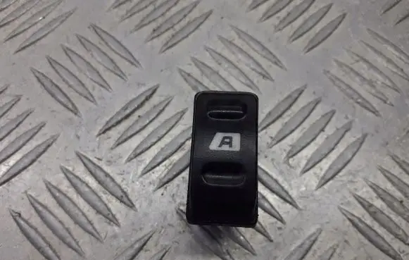 Citroen Xsara Picasso Quarter vent window switch 