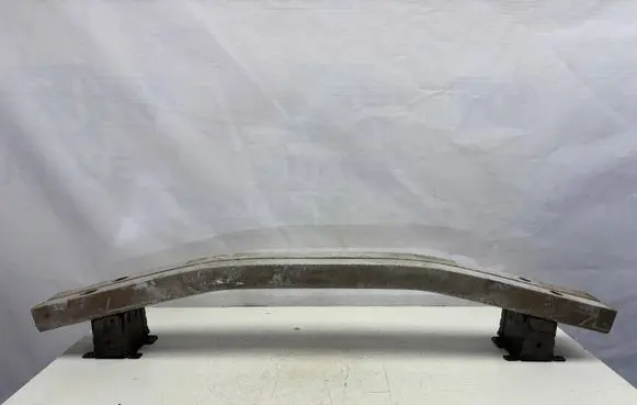 Nissan Leaf I (ZE0) Rear beam 