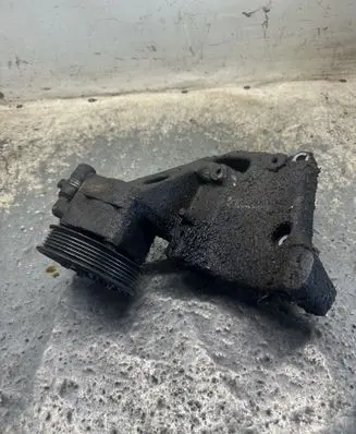 Opel Frontera B Power steering pump