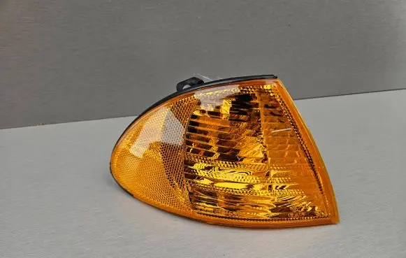 BMW 3 E46 Front indicator light 6902766 63136902766 8370586