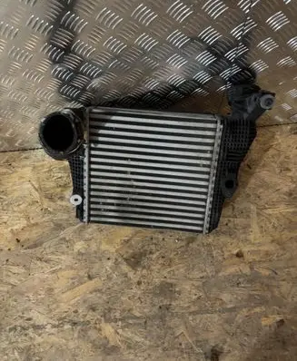Porsche Macan (95B) Intercooler radiator 95B145804A