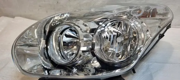 Opel Combo D Headlight/headlamp 520868580E