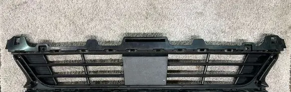 KIA Sportage Front bumper lower grill 86531R2010