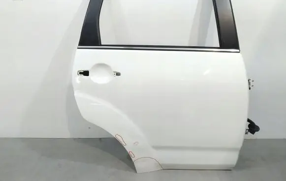 Peugeot 4007 Front door