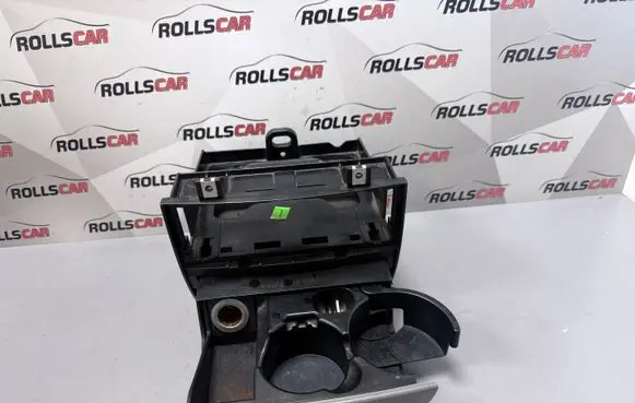 Mercedes-Benz Sprinter W906 Cup holder A9066800558 A9068100028 9068100028