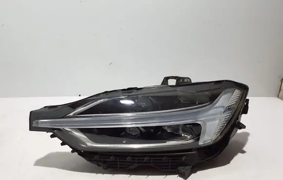 Volvo XC60 Headlight/headlamp 31656614