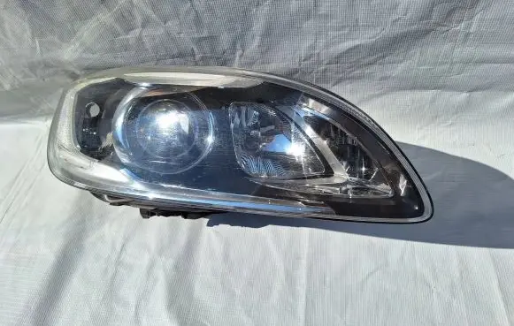 Volvo S60 Headlight/headlamp 31420254 89907127 89908936