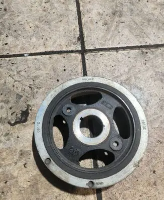 Toyota Verso Crankshaft pulley 134080R030