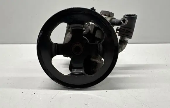 Mitsubishi Outlander Power steering pump