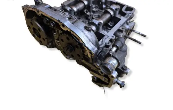 Subaru Forester SH Engine head RHT20D101