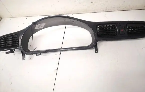 Subaru Legacy Dashboard trim