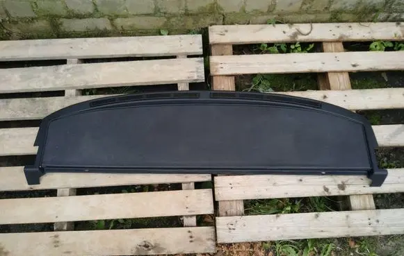 Parcel shelf