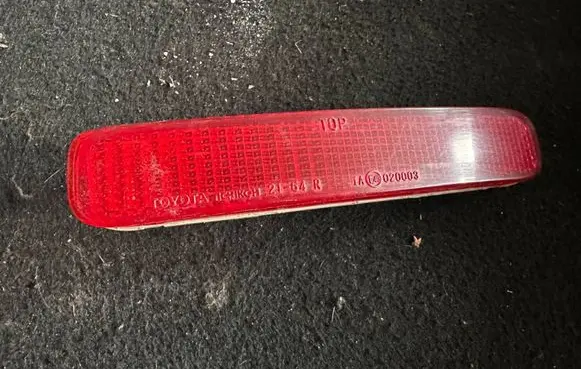 Toyota Corolla Verso AR10 Rear tail light reflector E43020003