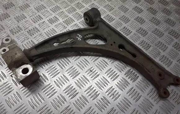 Volkswagen Golf Plus Front control arm