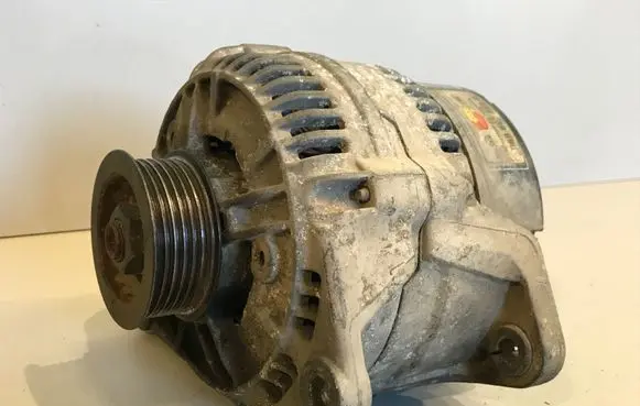 Audi A6 S6 C4 4A Generator/alternator 0986039690 0123515012