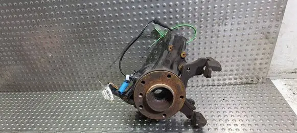 BMW 3 E92 E93 Front wheel hub spindle knuckle 6768995