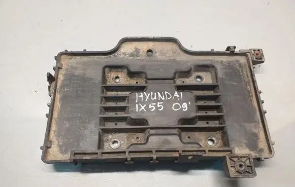 Hyundai ix 55 Battery box tray 