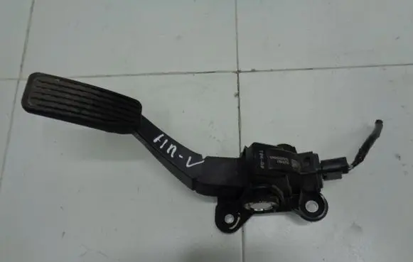 Honda HR-V Accelerator throttle pedal 16259B1 T8K-G8 16160509065