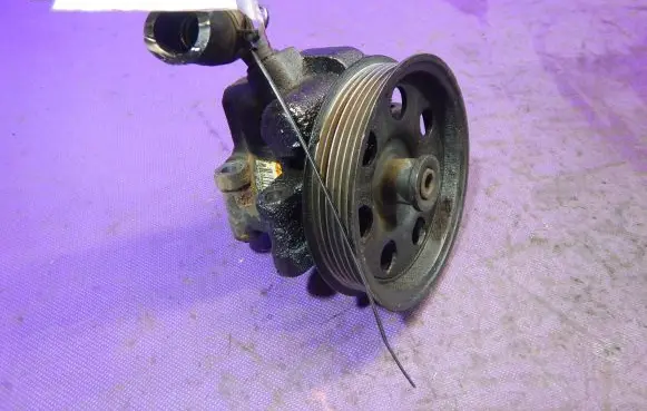 Ford Focus C-MAX Power steering pump HBDJC