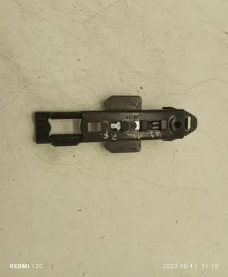Audi Q3 8U Seat belt height adjuster 8T8857833