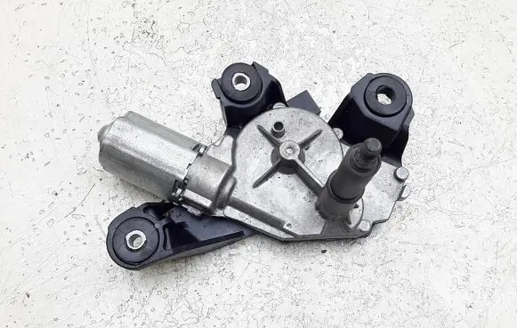 Renault Laguna III Wiper motor 0390201832
