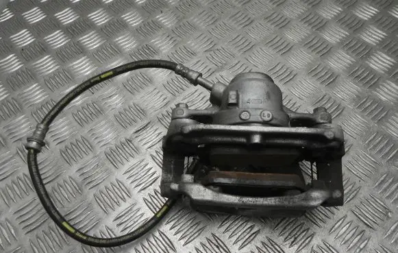 BMW i3 Front brake caliper 54401A VD21581