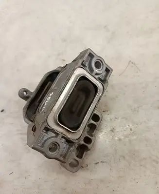 Volkswagen Caddy Engine mount bracket 1K0199262