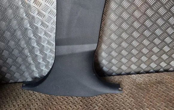 BMW 4 F36 Gran coupe (B) pillar trim (bottom) 7311218