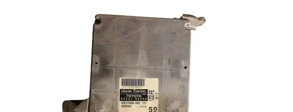 Toyota Avensis T270 Engine ECU kit and lock set 89661-05590 89661-05590 MB275000-4802