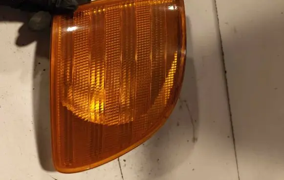 Front indicator light
