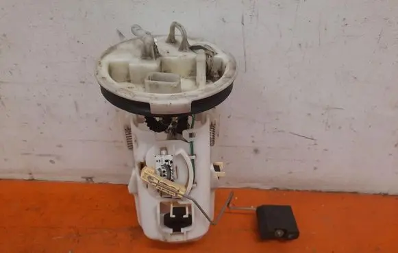 BMW 3 E46 Fuel level sensor 1184165