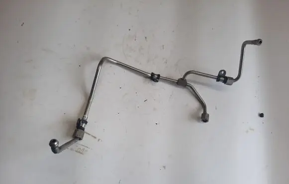 Audi A8 S8 D4 4H Fuel line pipe 079127501