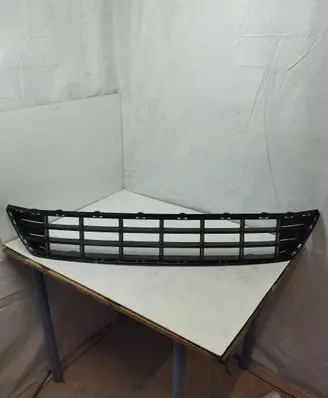 Volkswagen PASSAT CC Front bumper lower grill 3C8853671