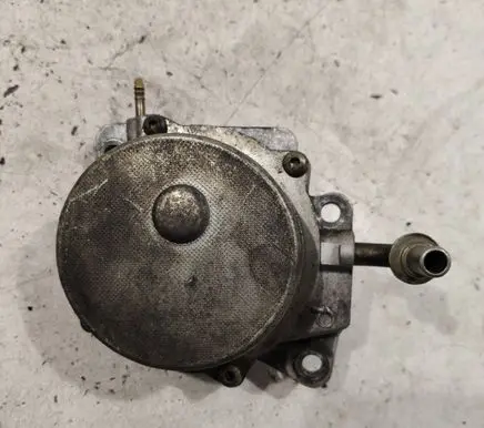 Renault Espace - Grand espace IV Vacuum pump 8973079620